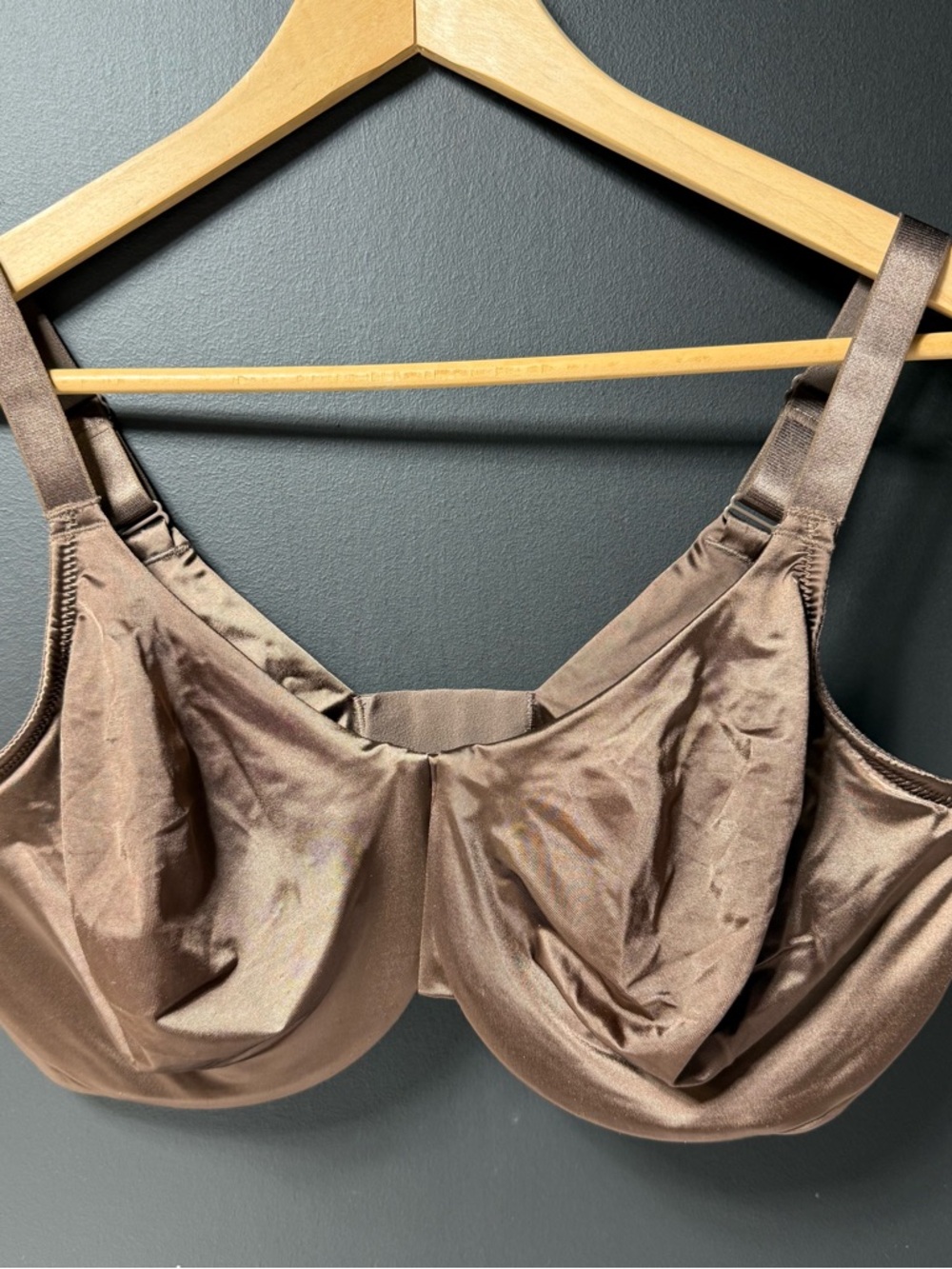 Wacoal Inner Sheen Mid-Coverage Underwire Bra 855397